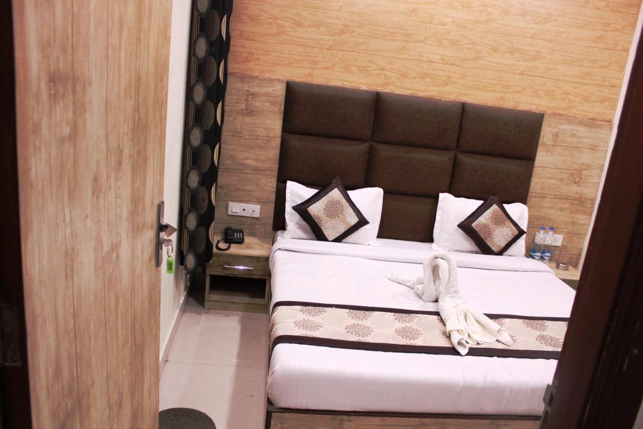 Shree Krishna Hotels Amritsar Eksteriør billede