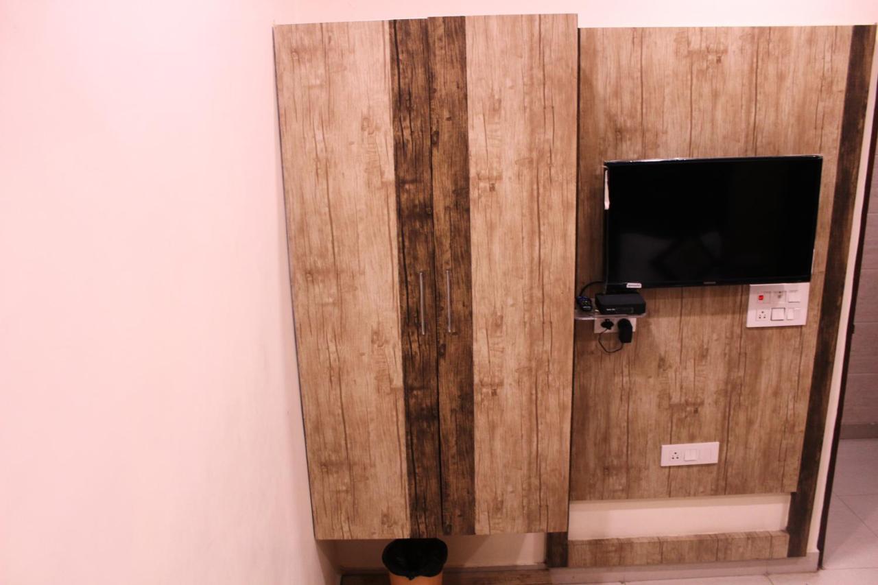 Shree Krishna Hotels Amritsar Eksteriør billede